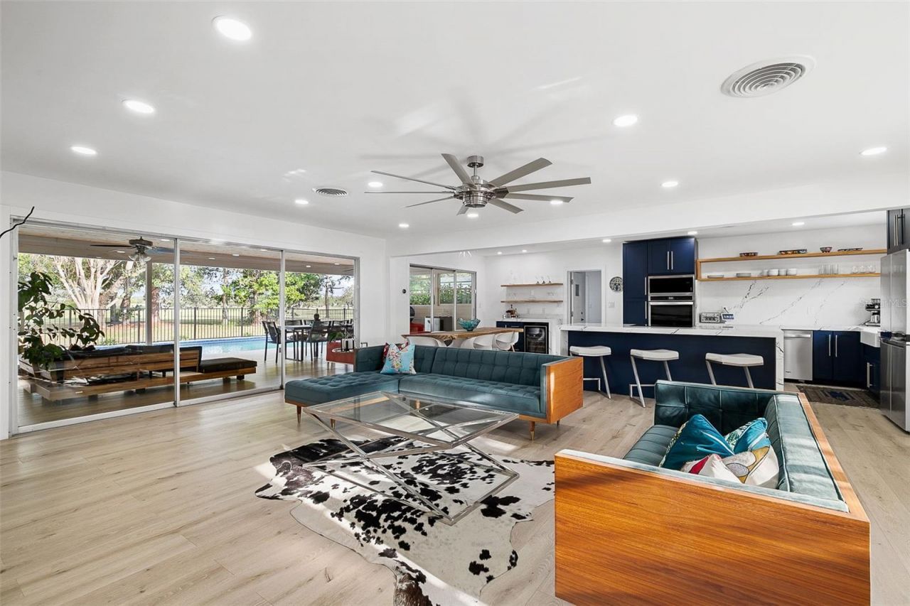703 Whitfield Avenue, Sarasota, FL 34243 Photo