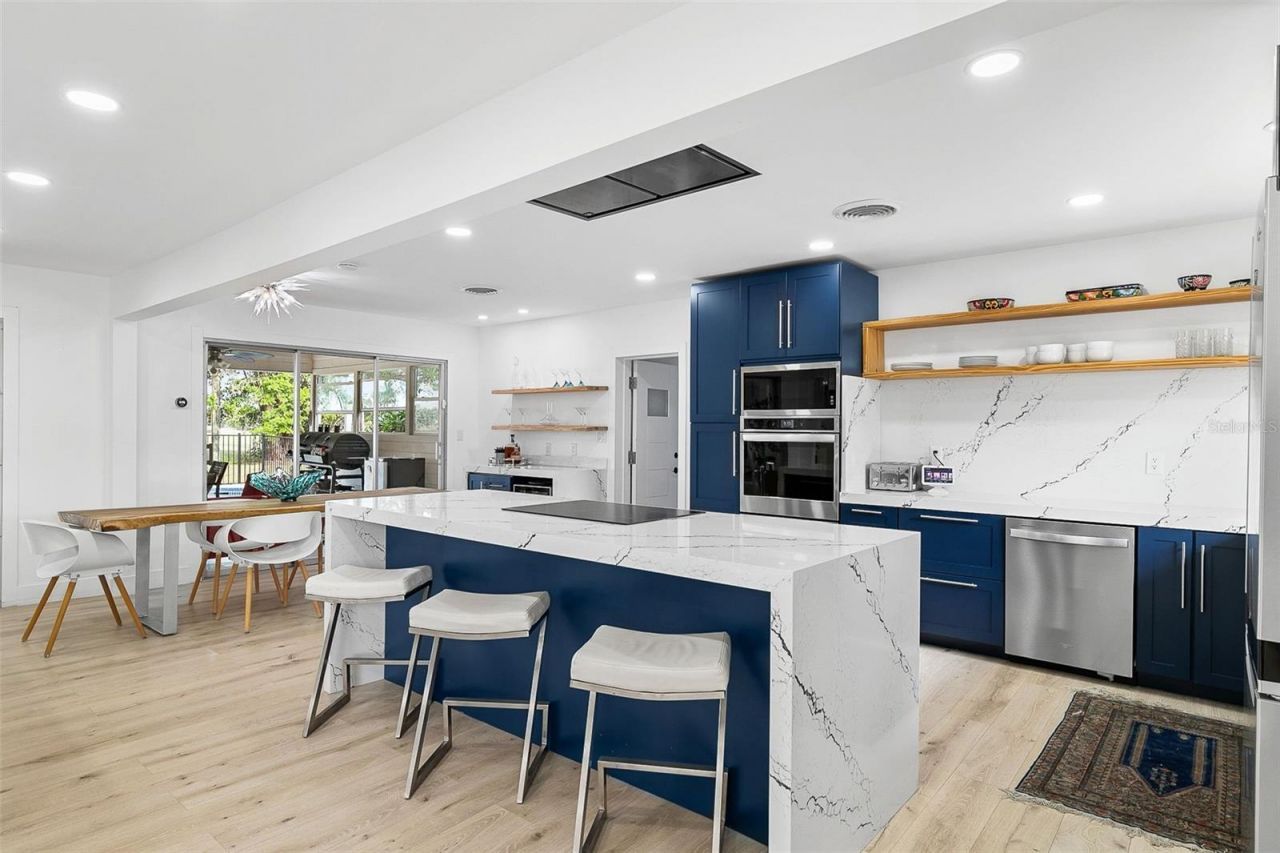 703 Whitfield Avenue, Sarasota, FL 34243 Photo