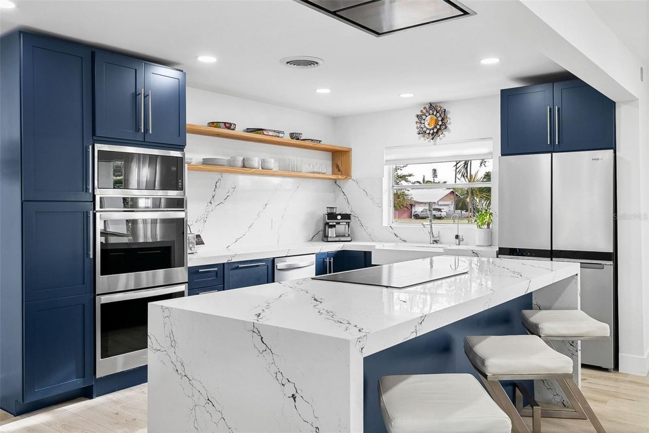703 Whitfield Avenue, Sarasota, FL 34243 Photo