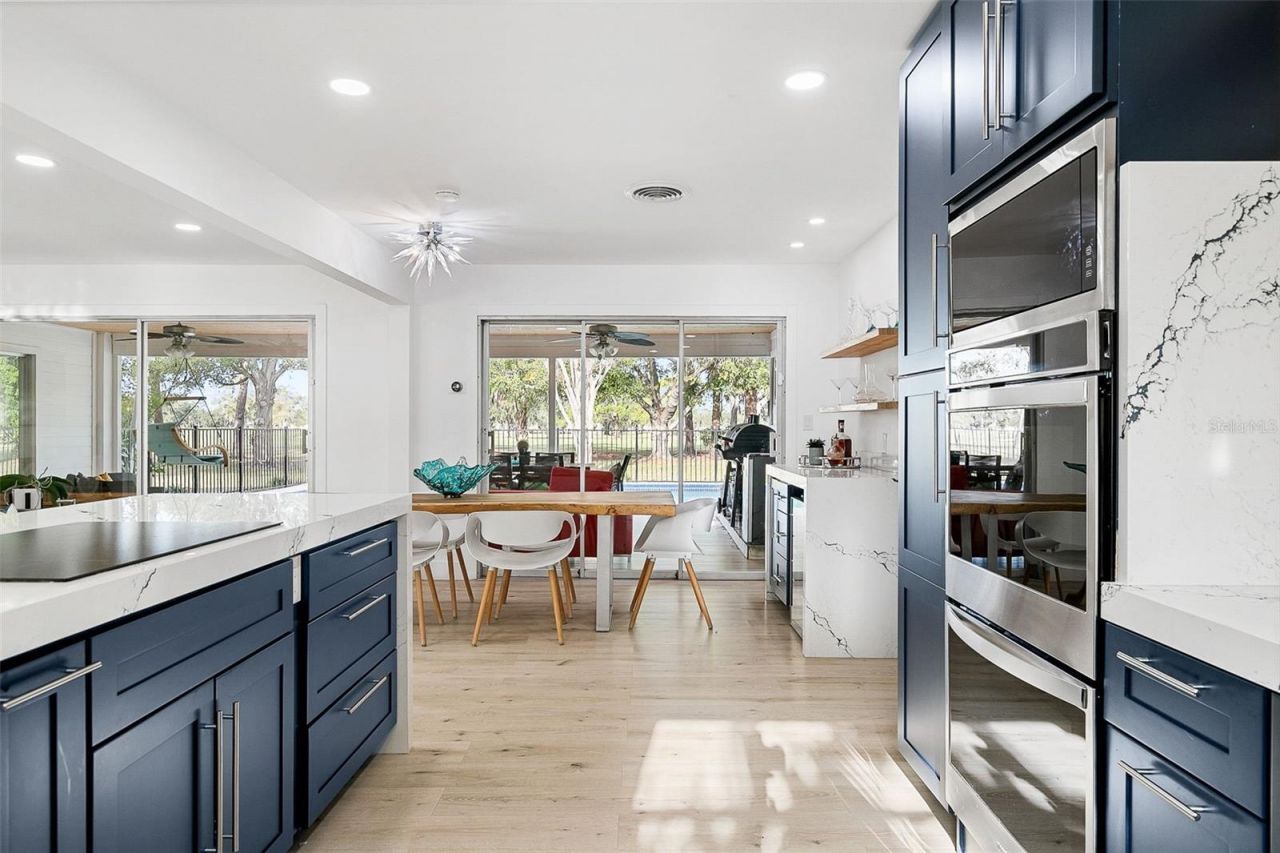 703 Whitfield Avenue, Sarasota, FL 34243 Photo