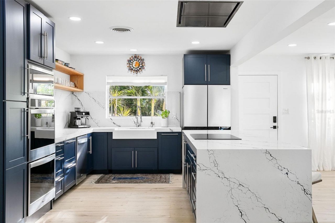 703 Whitfield Avenue, Sarasota, FL 34243 Photo