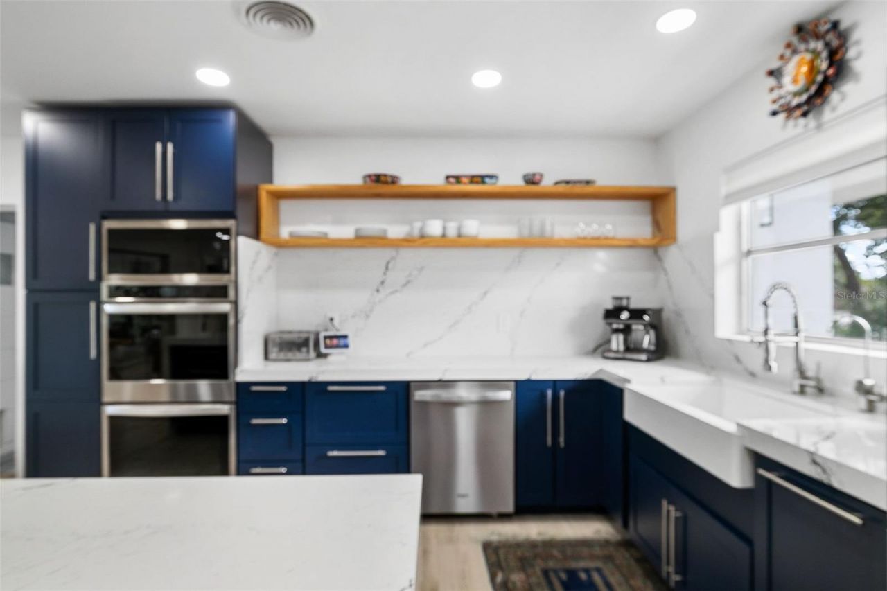 703 Whitfield Avenue, Sarasota, FL 34243 Photo