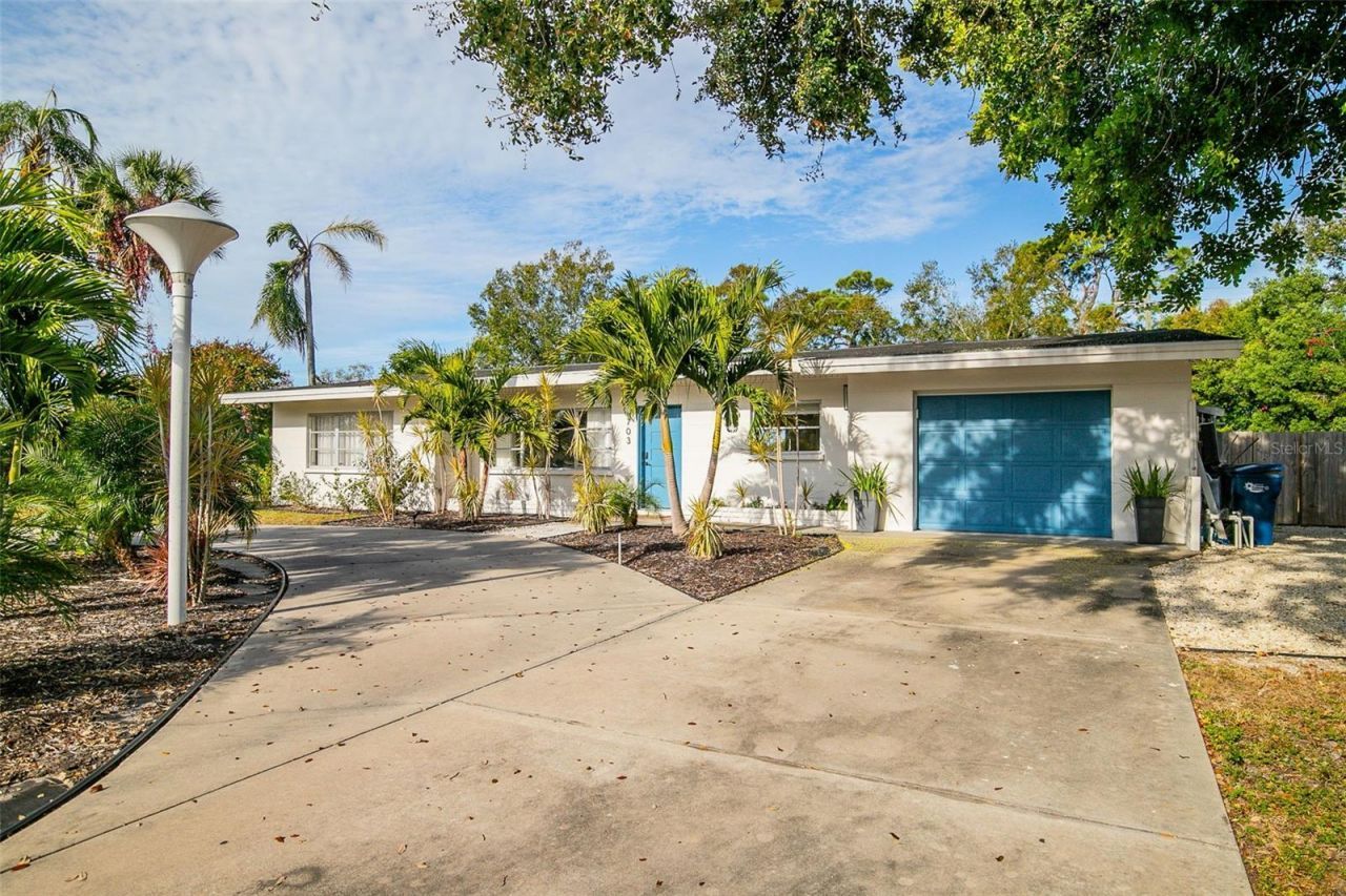 703 Whitfield Avenue, Sarasota, FL 34243 Photo