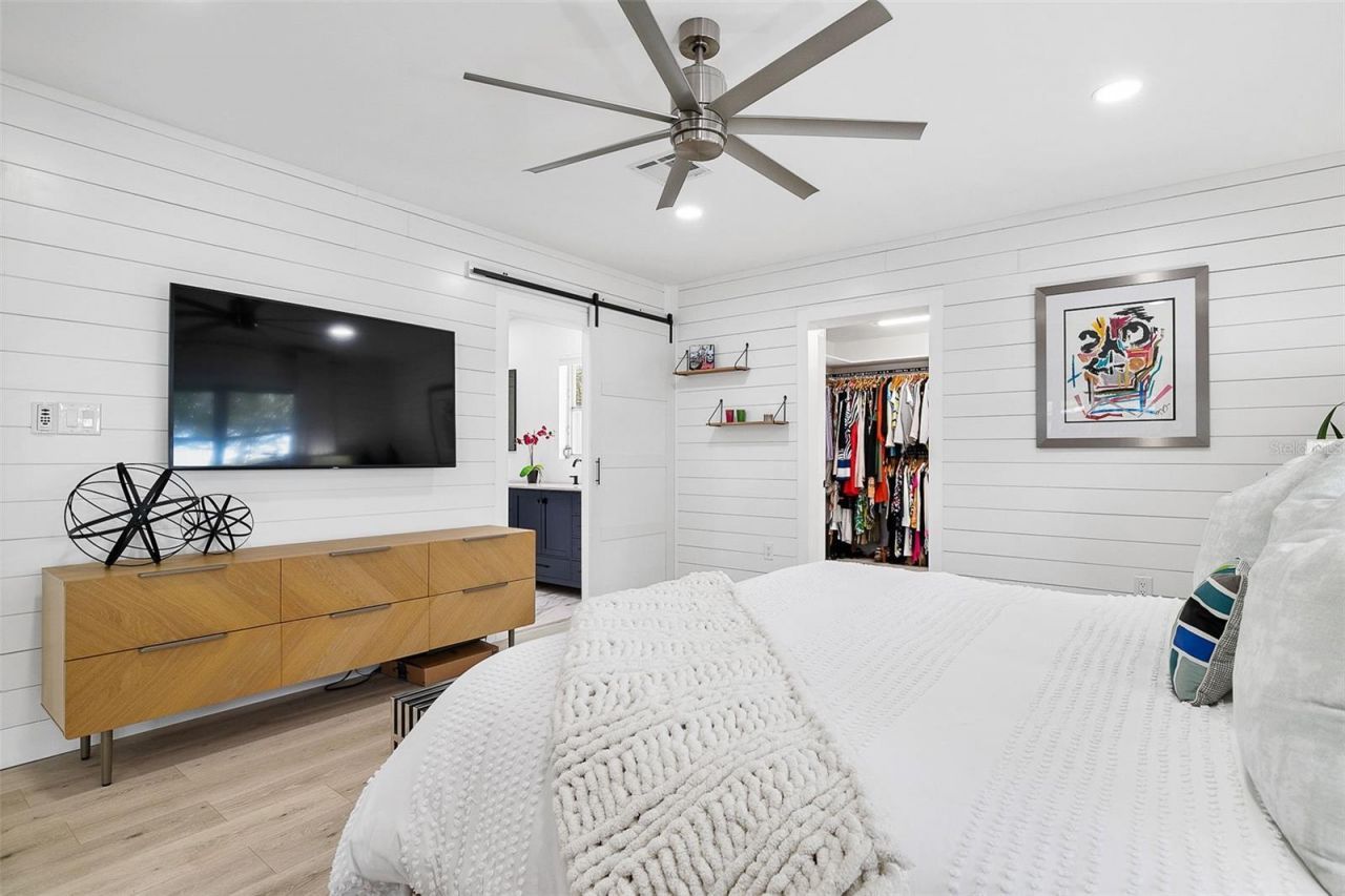 703 Whitfield Avenue, Sarasota, FL 34243 Photo