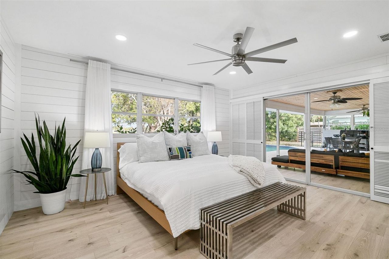 703 Whitfield Avenue, Sarasota, FL 34243 Photo