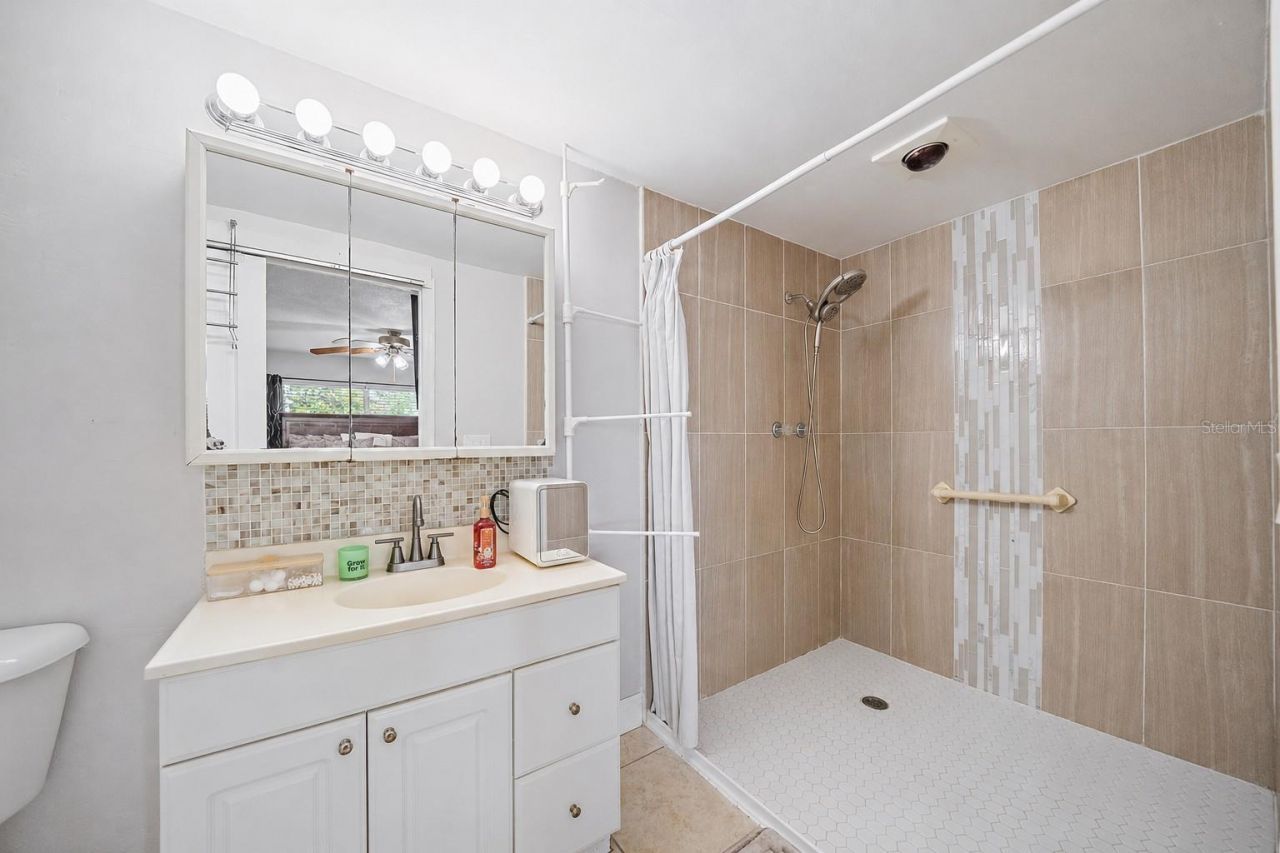 2503 53rd Avenue W, Bradenton, FL 34207 Photo