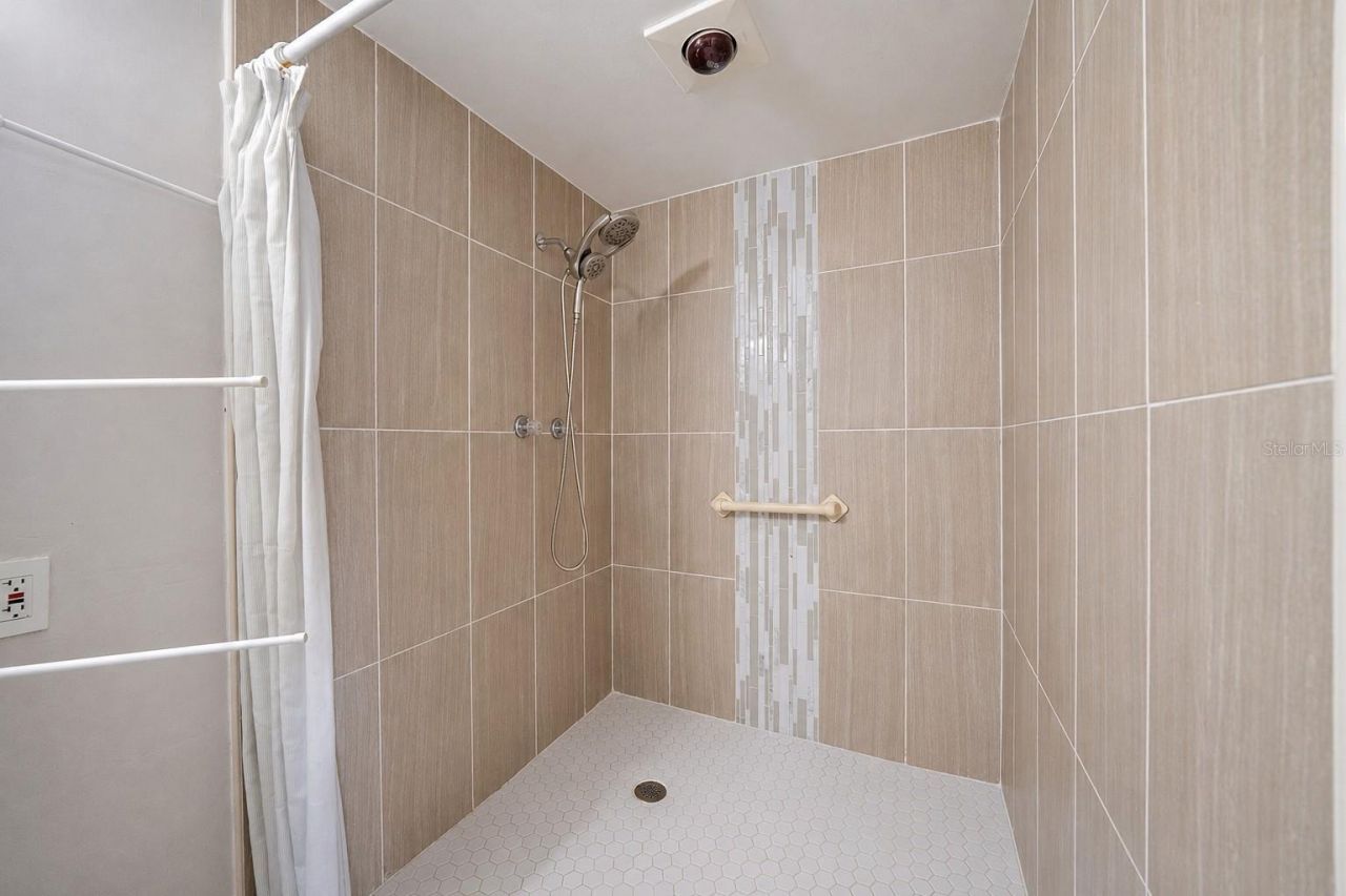 2503 53rd Avenue W, Bradenton, FL 34207 Photo