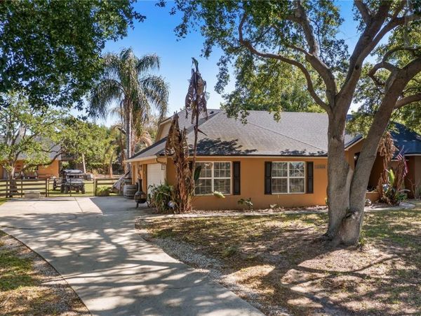 10949 POINCIANA DRIVE , CLERMONT, FL 34711