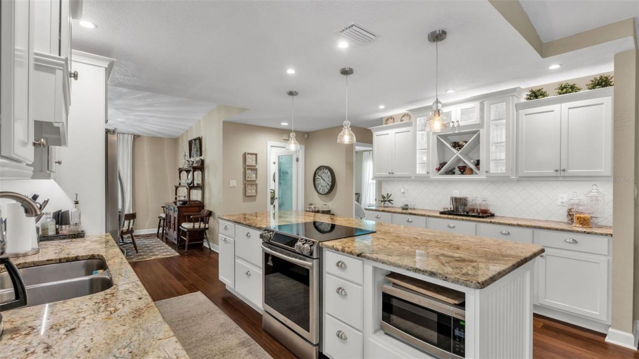 906 Crestview Drive, Auburndale, FL 33823 Photo