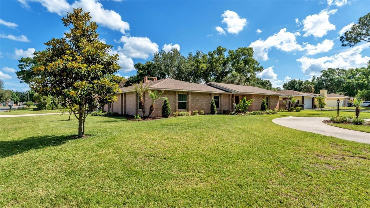 906 Crestview Drive, Auburndale, FL 33823 Photo