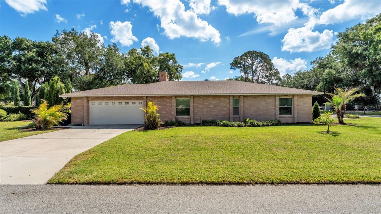 906 Crestview Drive, Auburndale, FL 33823 Photo