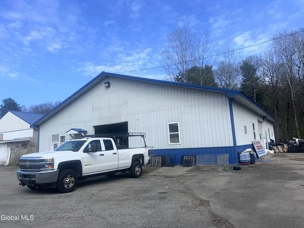 275 1/2 S Main Street, Gloversville, NY 12078