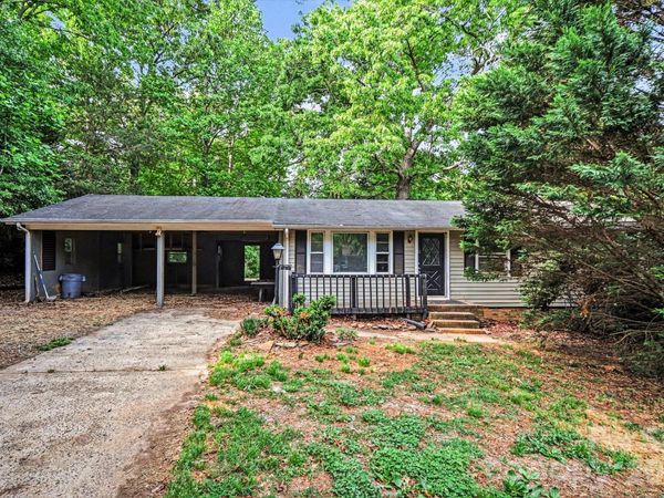 607 Texas Trail , Dallas, NC 28034