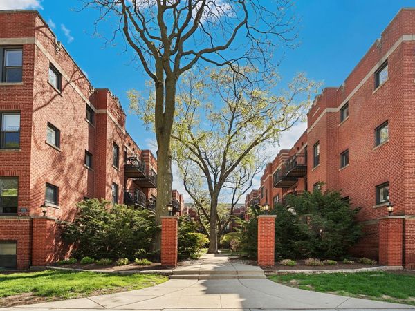 5921 N Paulina Street , Unit 2E, Chicago, IL 60660