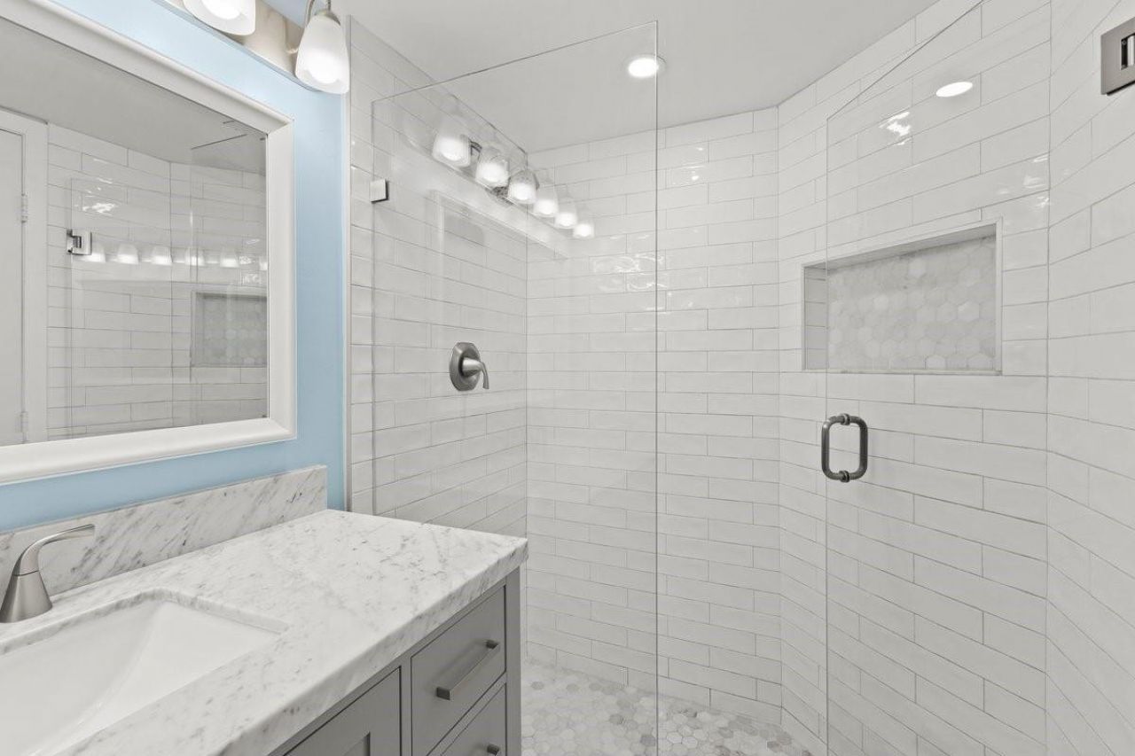 2106 S Cypress Bend Drive, Unit 506, Pompano Beach, FL 33069 Photo
