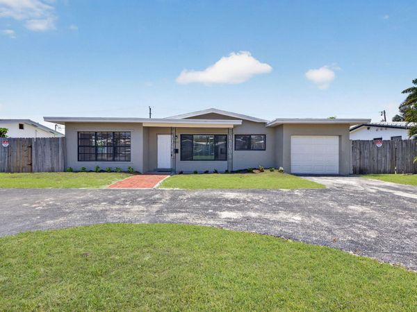 4807 NE 18th Avenue, Oakland Park, FL 33334