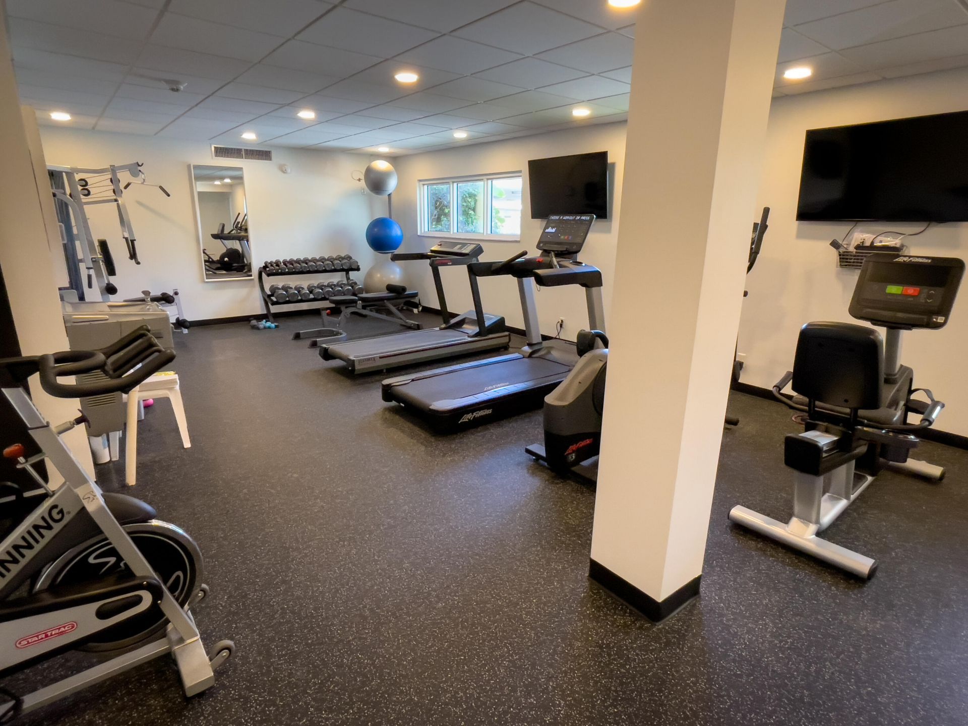 555 SE 6th Avenue, Unit 3d, Delray Beach, FL 33483 Photo