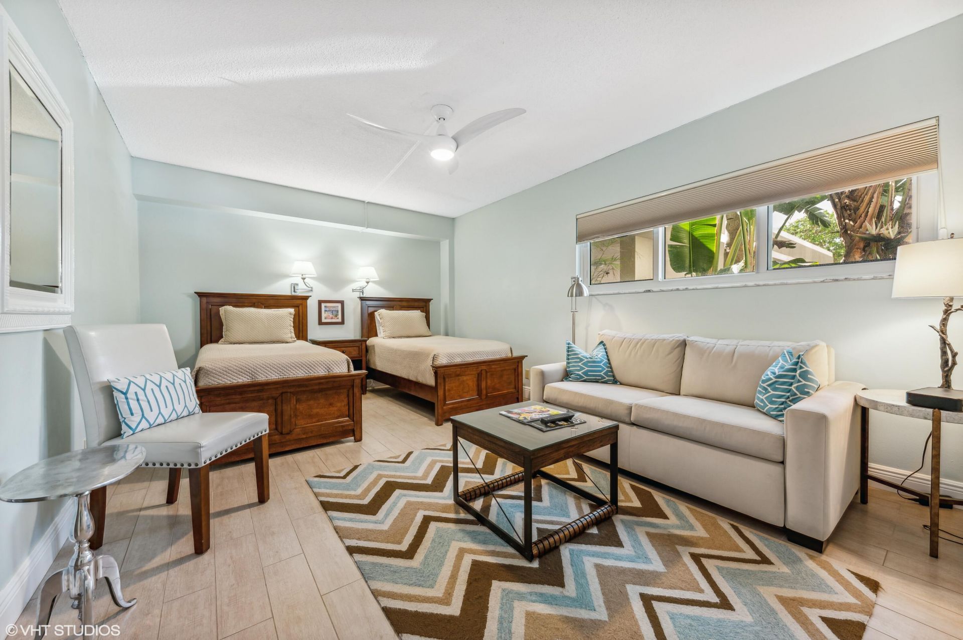 555 SE 6th Avenue, Unit 3d, Delray Beach, FL 33483 Photo