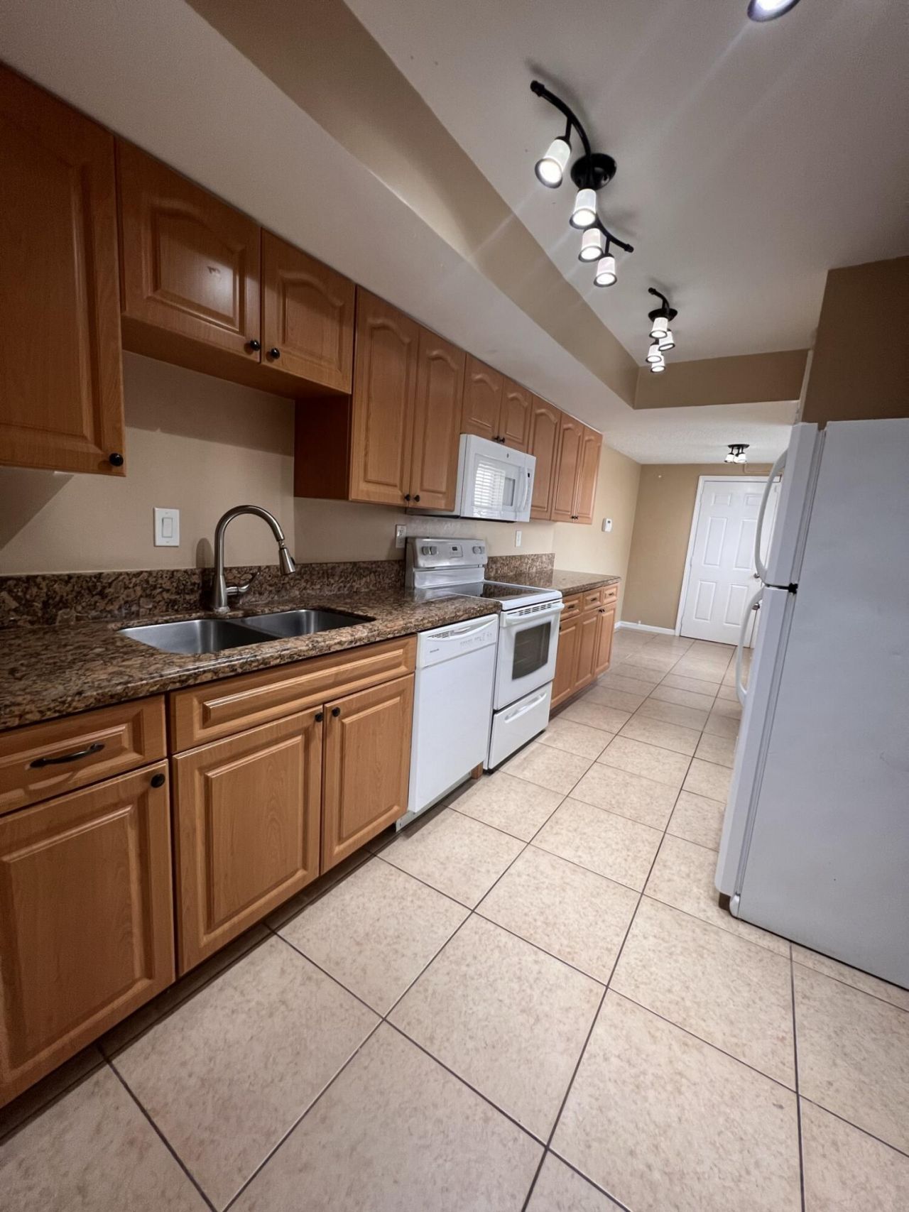 3177 Coral Springs Drive, Coral Springs, FL 33065 Photo
