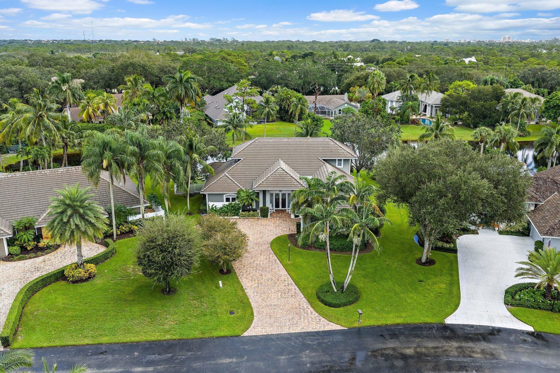 18647 SE Lakeside Drive, Jupiter, FL 33469 Photo