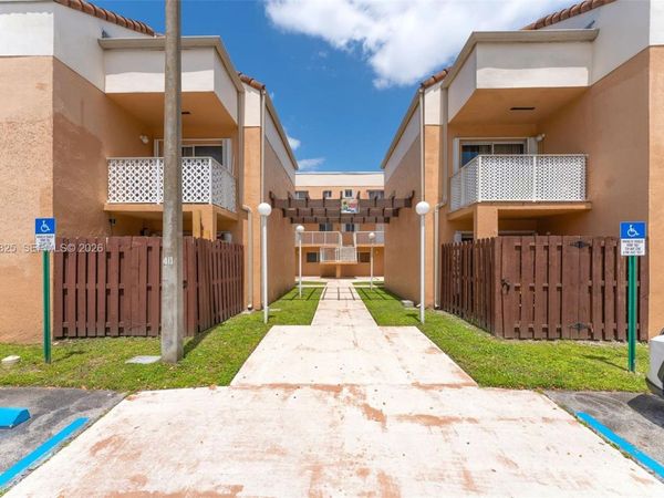 14907 SW 80th St , Unit 115, Miami, FL 33193