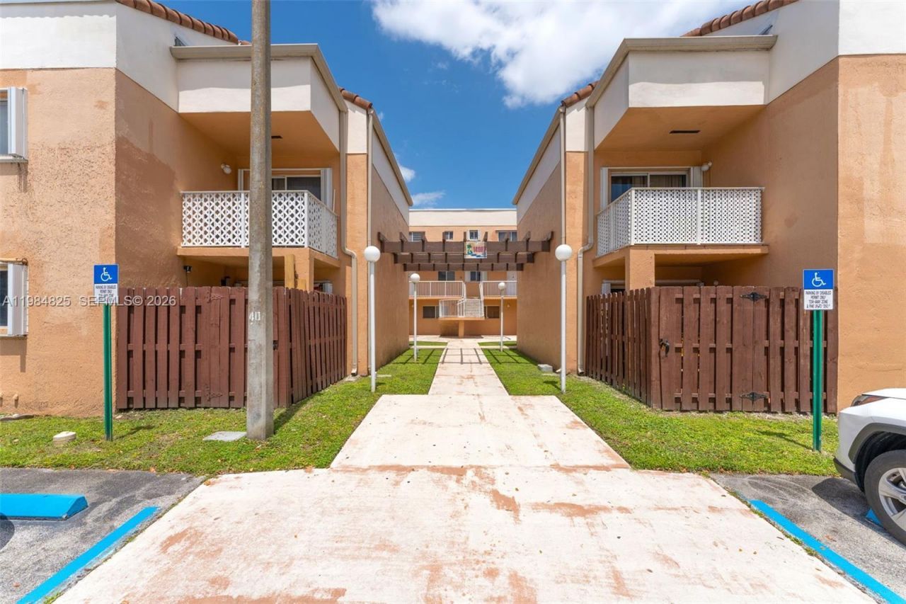 14907 SW 80th St, Unit 115, Miami, FL 33193 Photo
