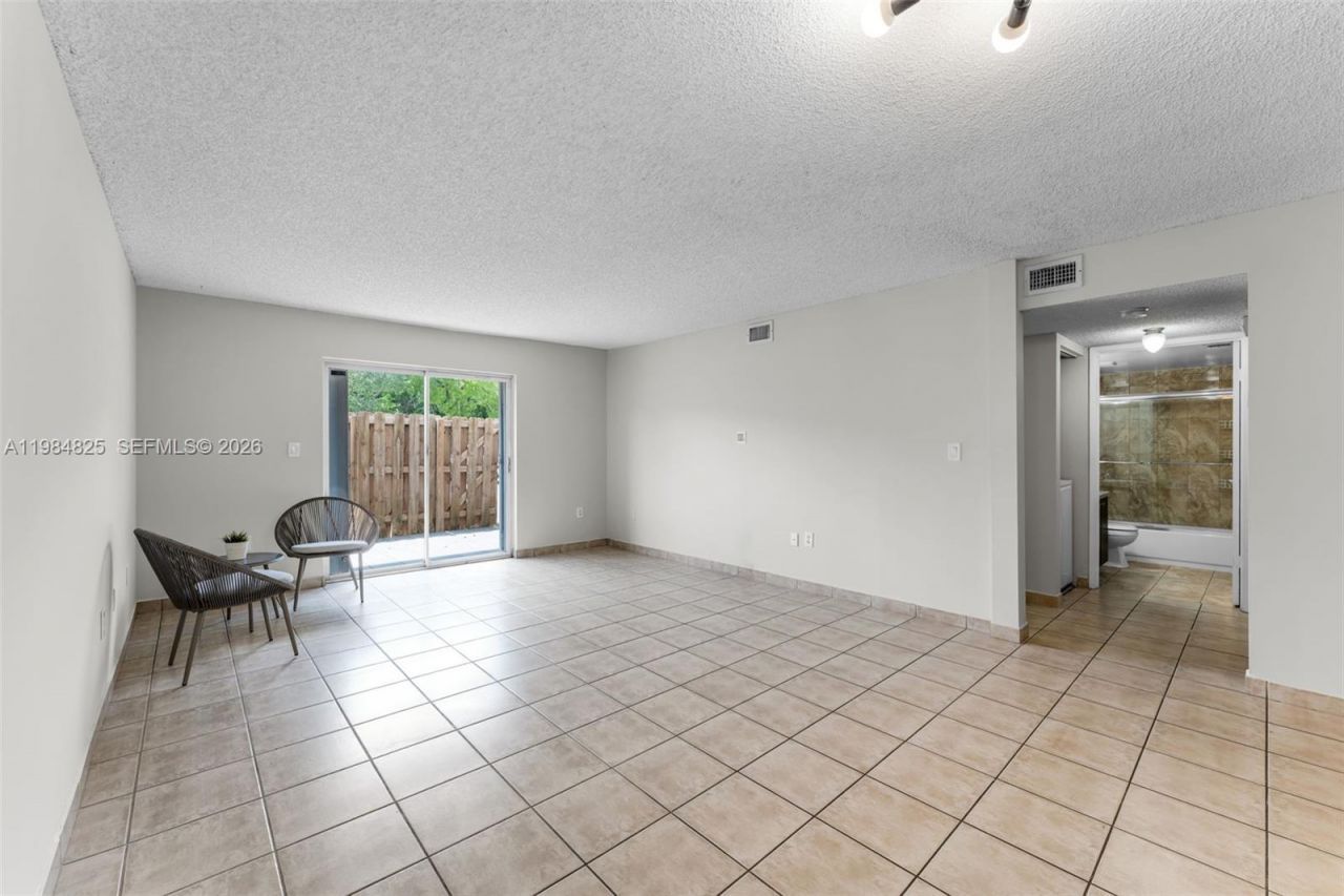 14907 SW 80th St, Unit 115, Miami, FL 33193 Photo