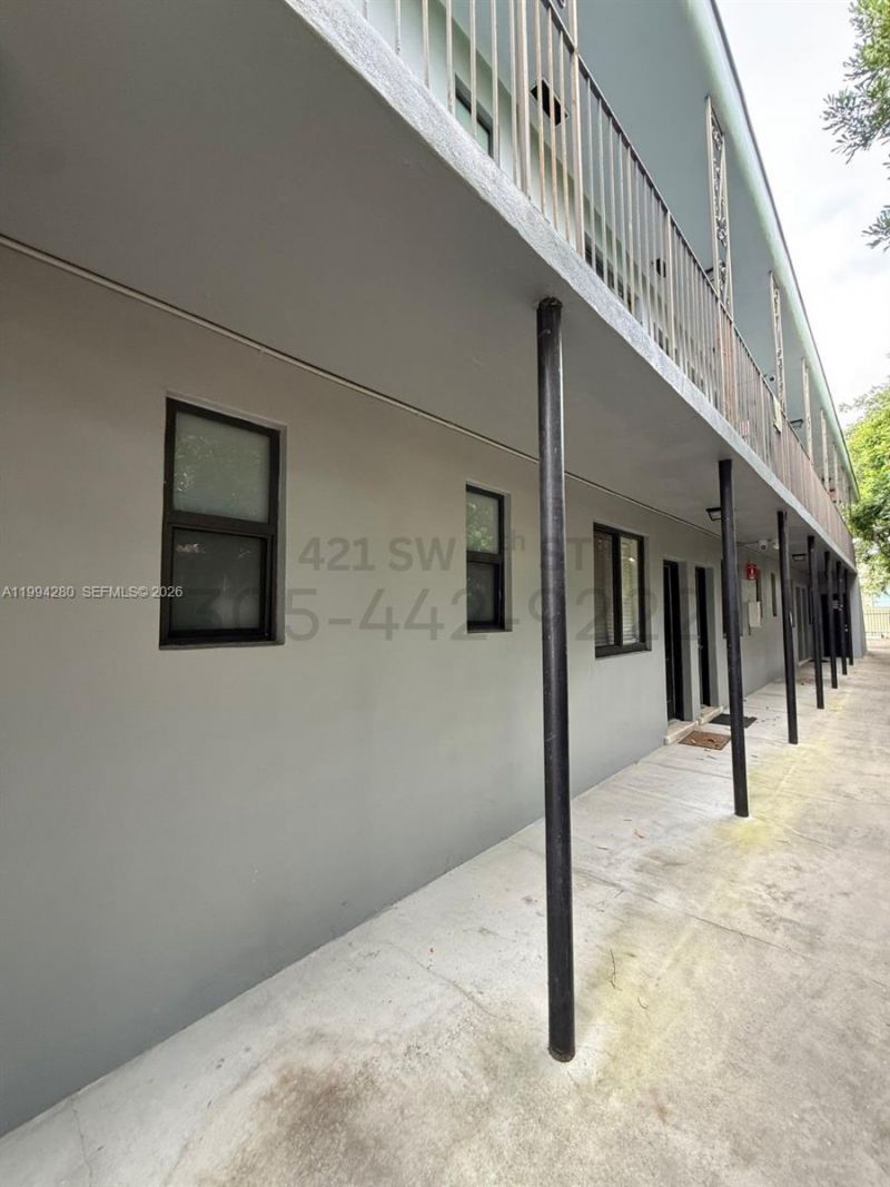 421 SW 6th St , Unit 7, Miami, FL 33130 Photo