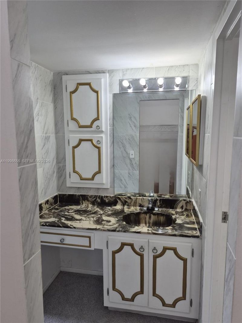 1402 NW 80th Ave , Unit 205, Margate, FL 33063 Photo