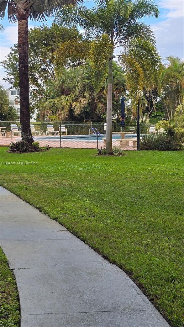 1402 NW 80th Ave , Unit 205, Margate, FL 33063 Photo