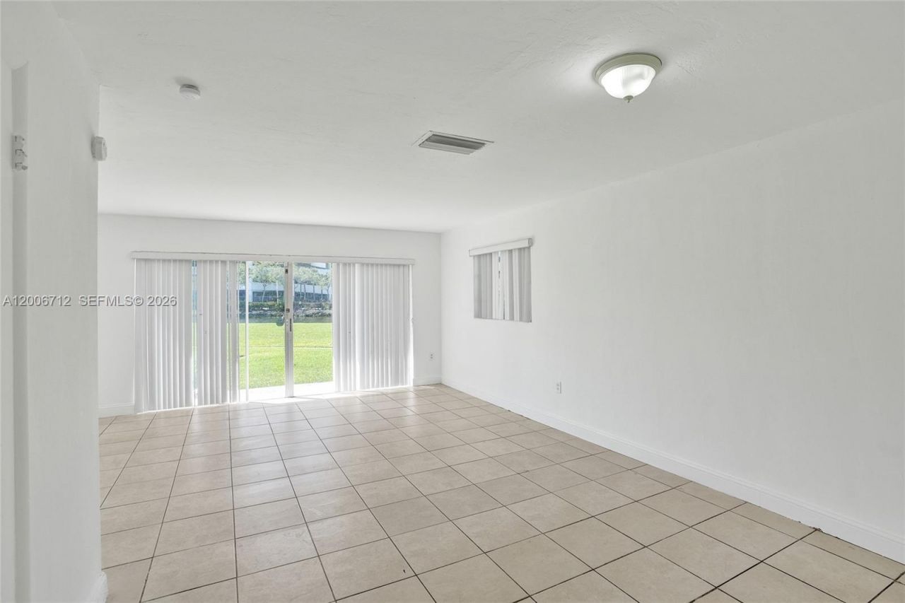 7344 SW 82nd St , Unit C114, Miami, FL 33143 Photo