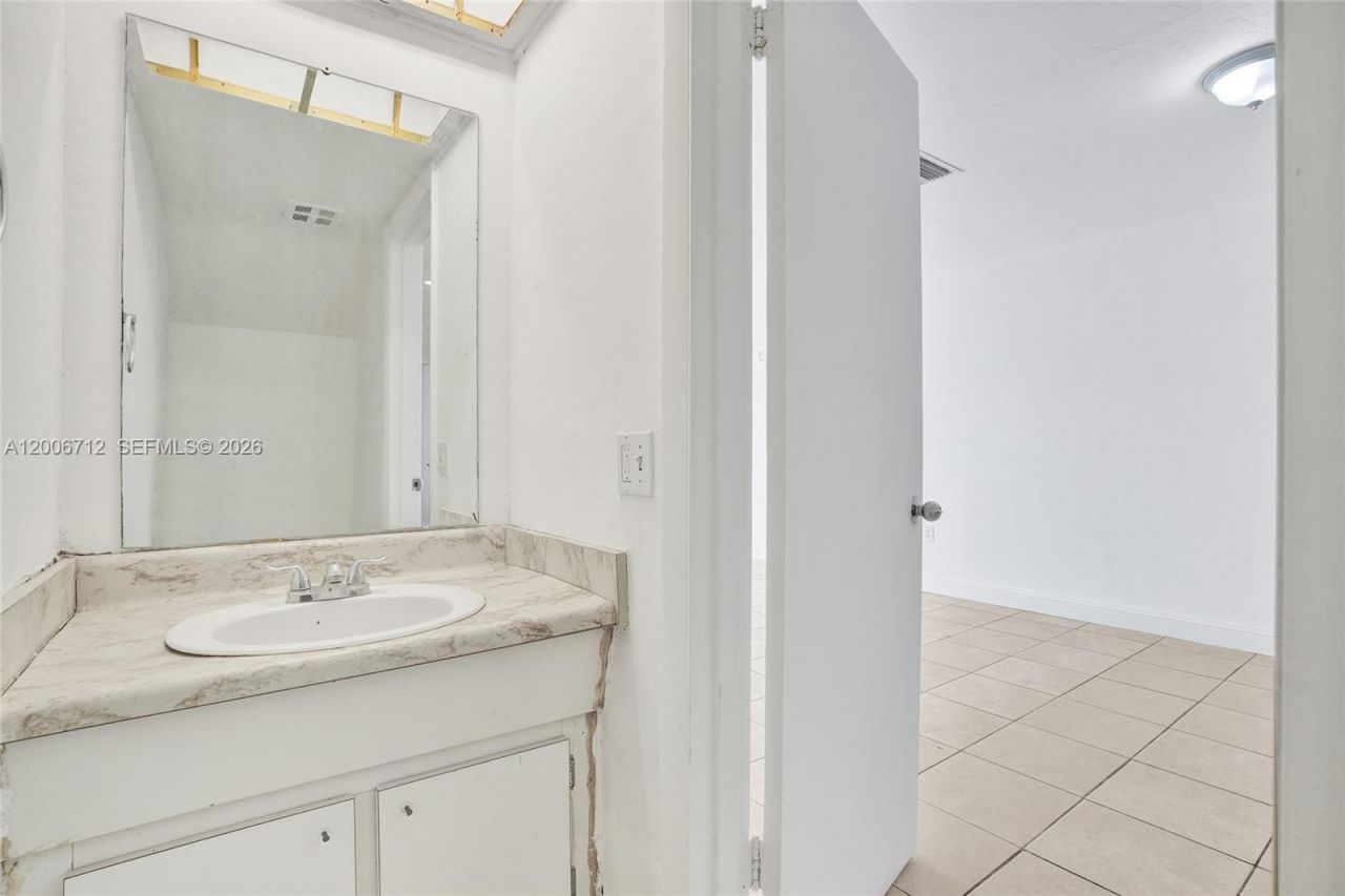 7344 SW 82nd St , Unit C114, Miami, FL 33143 Photo