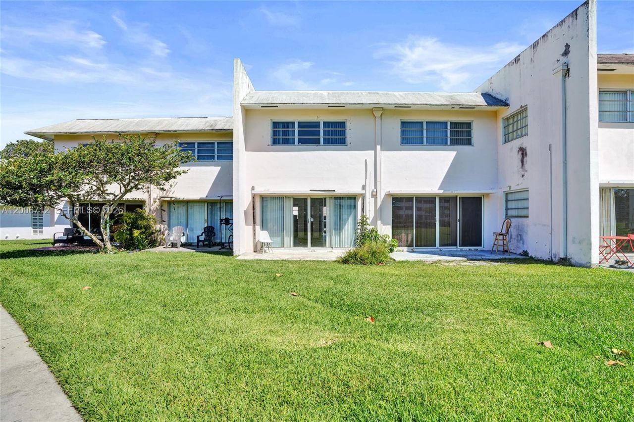 7344 SW 82nd St , Unit C114, Miami, FL 33143 Photo