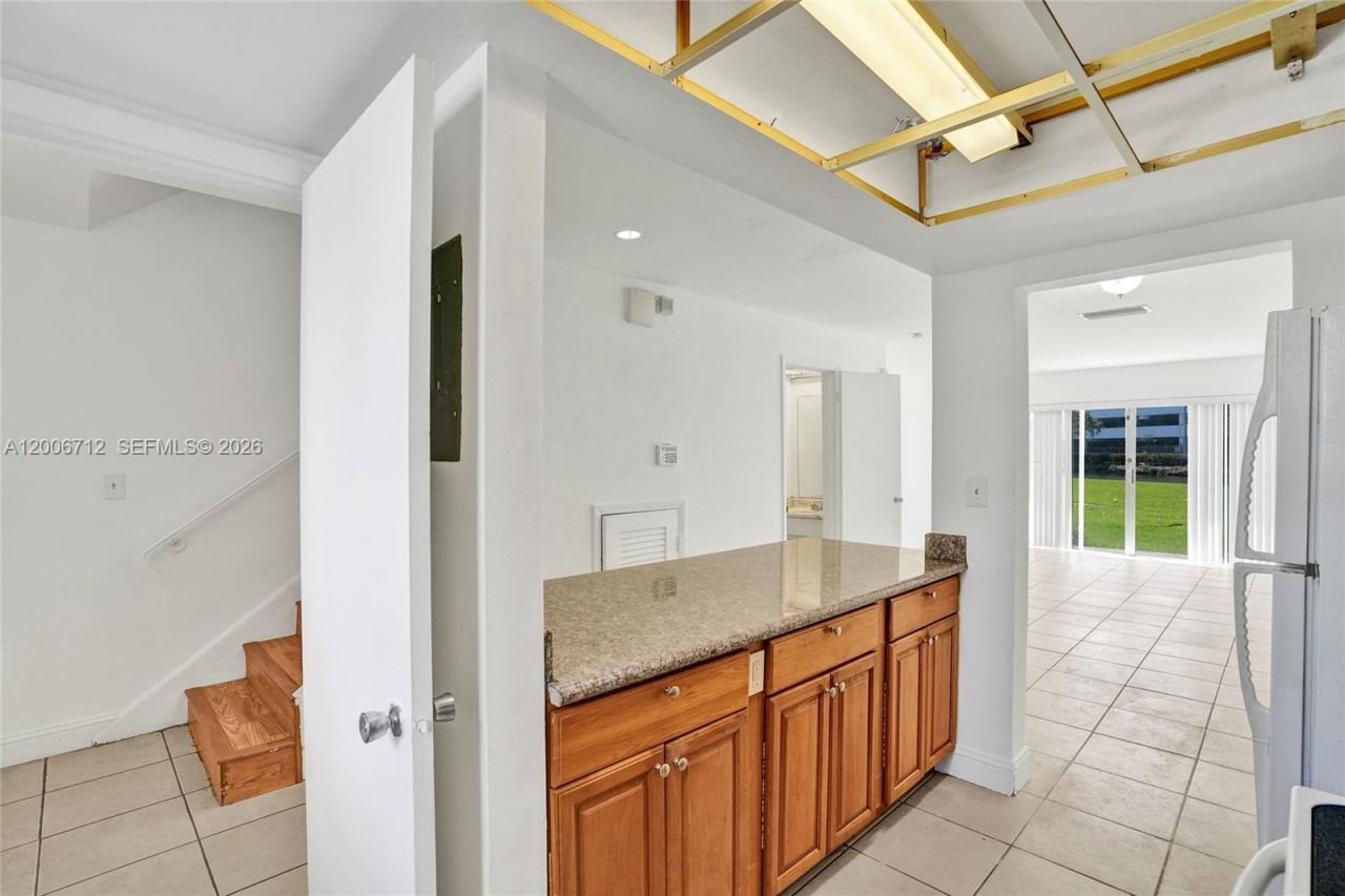 7344 SW 82nd St , Unit C114, Miami, FL 33143 Photo