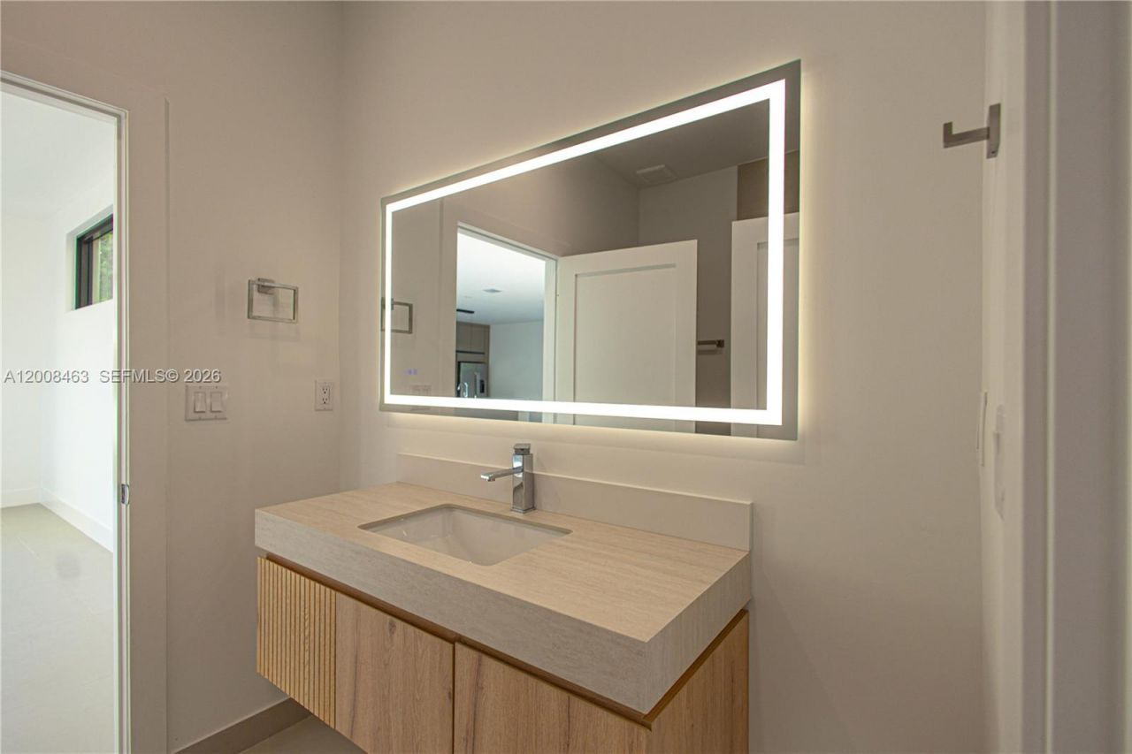 5800 NW 5th Ave #5800, Miami, FL 33127 Photo