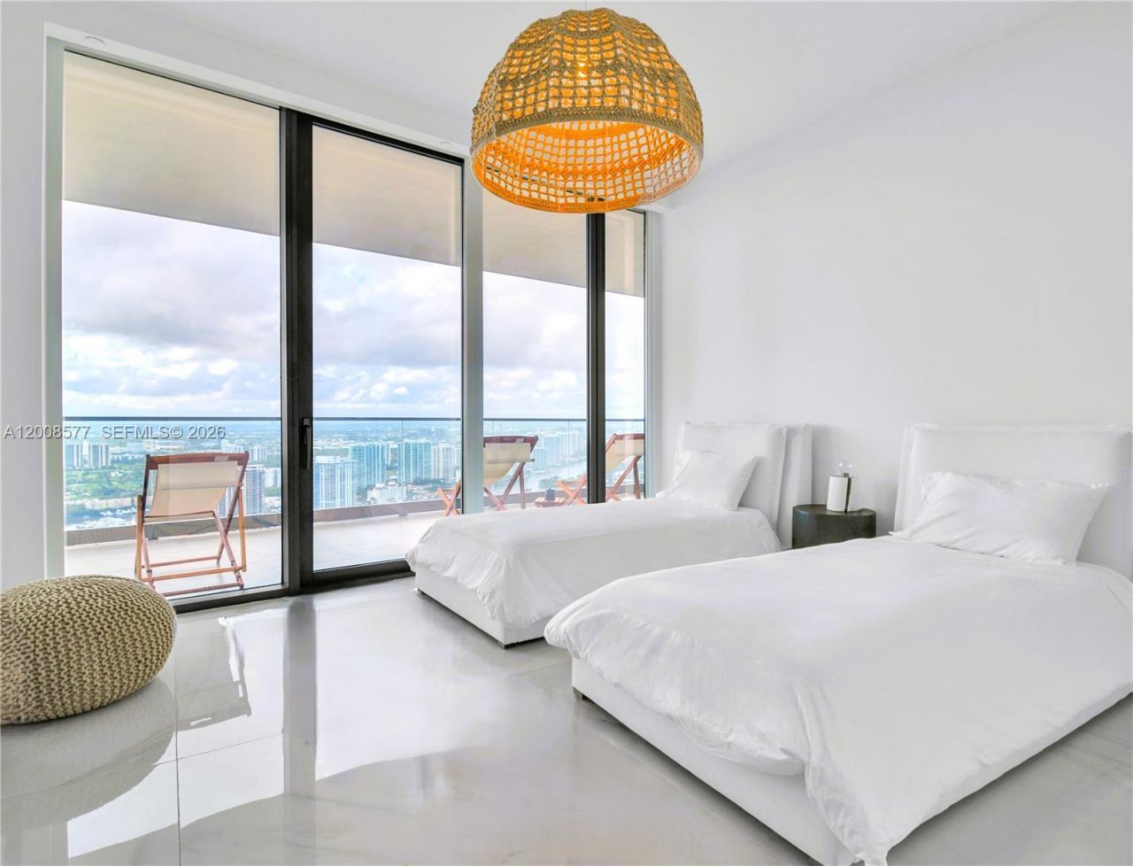 18975 Collins Ave , Unit 4303, Sunny Isles Beach, FL 33160 Photo