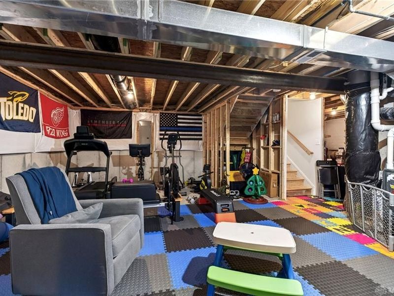 9479 Whispering Stream Court, Clearcreek Township, OH 45458 Photo 34