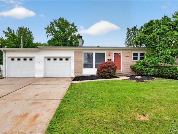 14 Olvera Circle, Florissant, MO 63031
