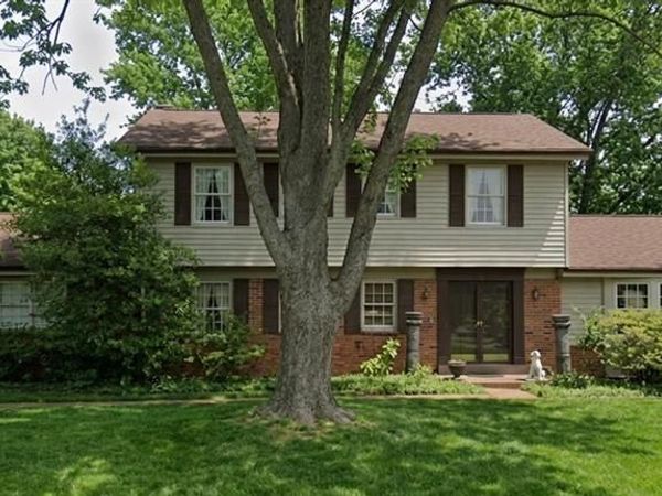 318 Bellerive Drive , Ballwin, MO 63011