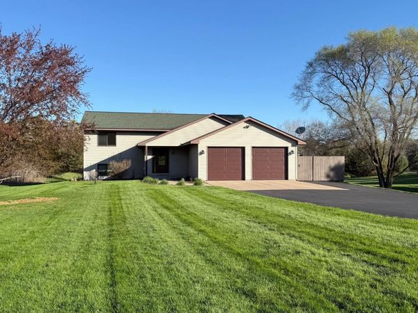 982 Drover Trail, Hudson, WI 54016