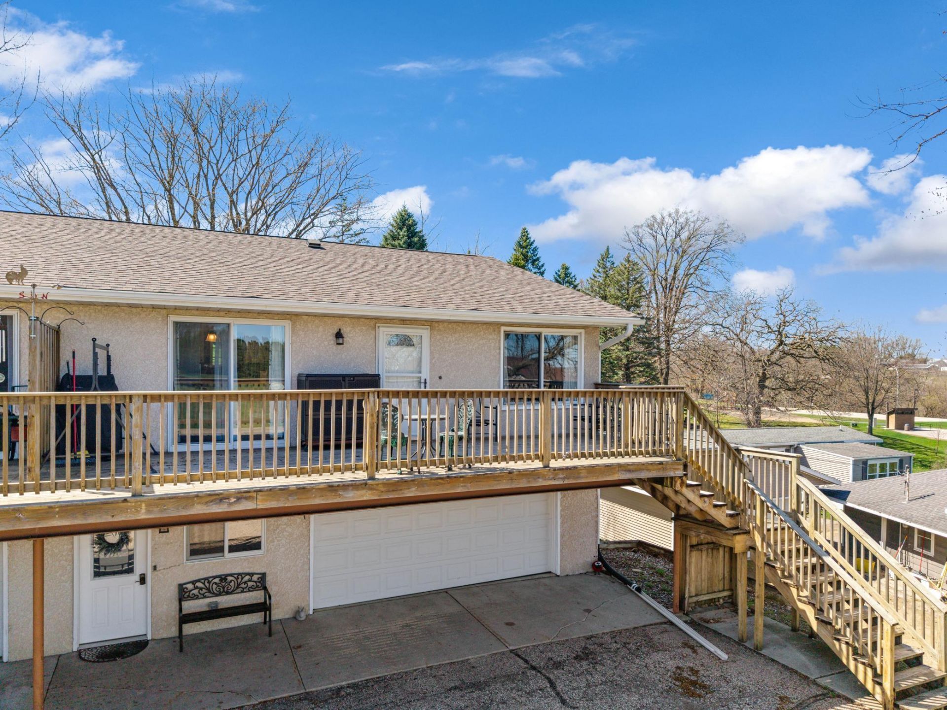 817 Kingston Street N, Caledonia, MN 55921