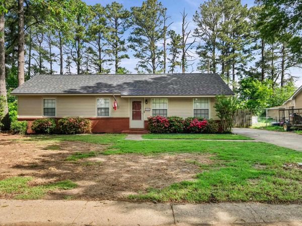 840 N Meadowbrook Lane, Wynne, AR 72396