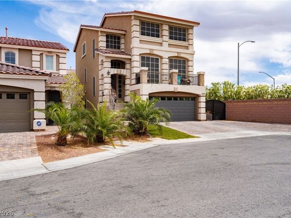 7294 River Star Court , Las Vegas, NV 89118
