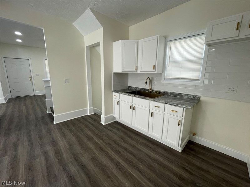 14101 Strathmore Avenue, East Cleveland, OH 44112 Photo 14