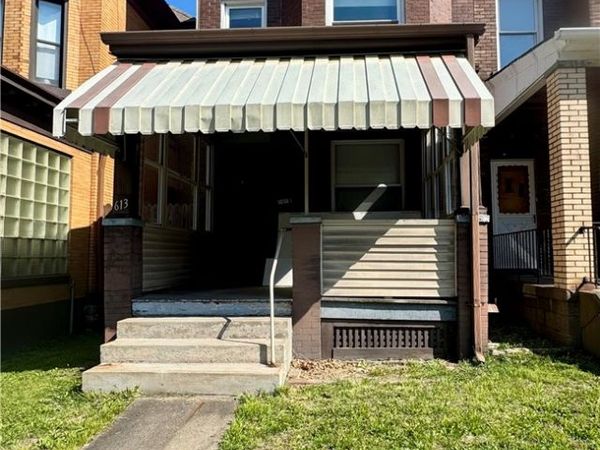 613 E 9th Ave, Homestead, PA 15120
