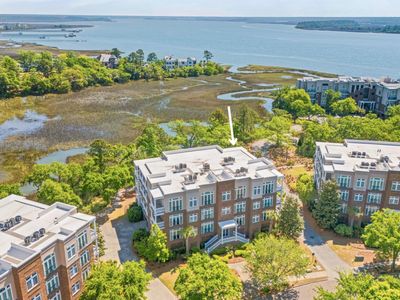 136 Fairbanks Oak Alley, Unit 4b, Daniel Island, SC 29492