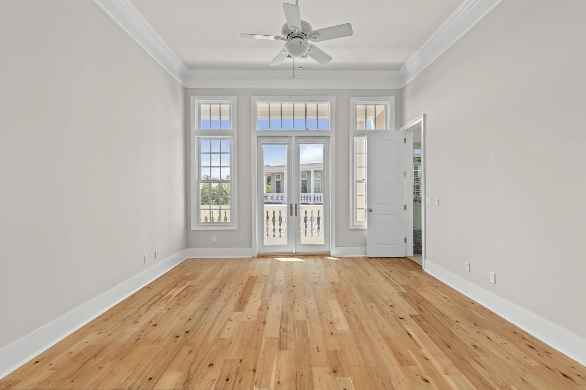 136 Fairbanks Oak Alley Photo 20