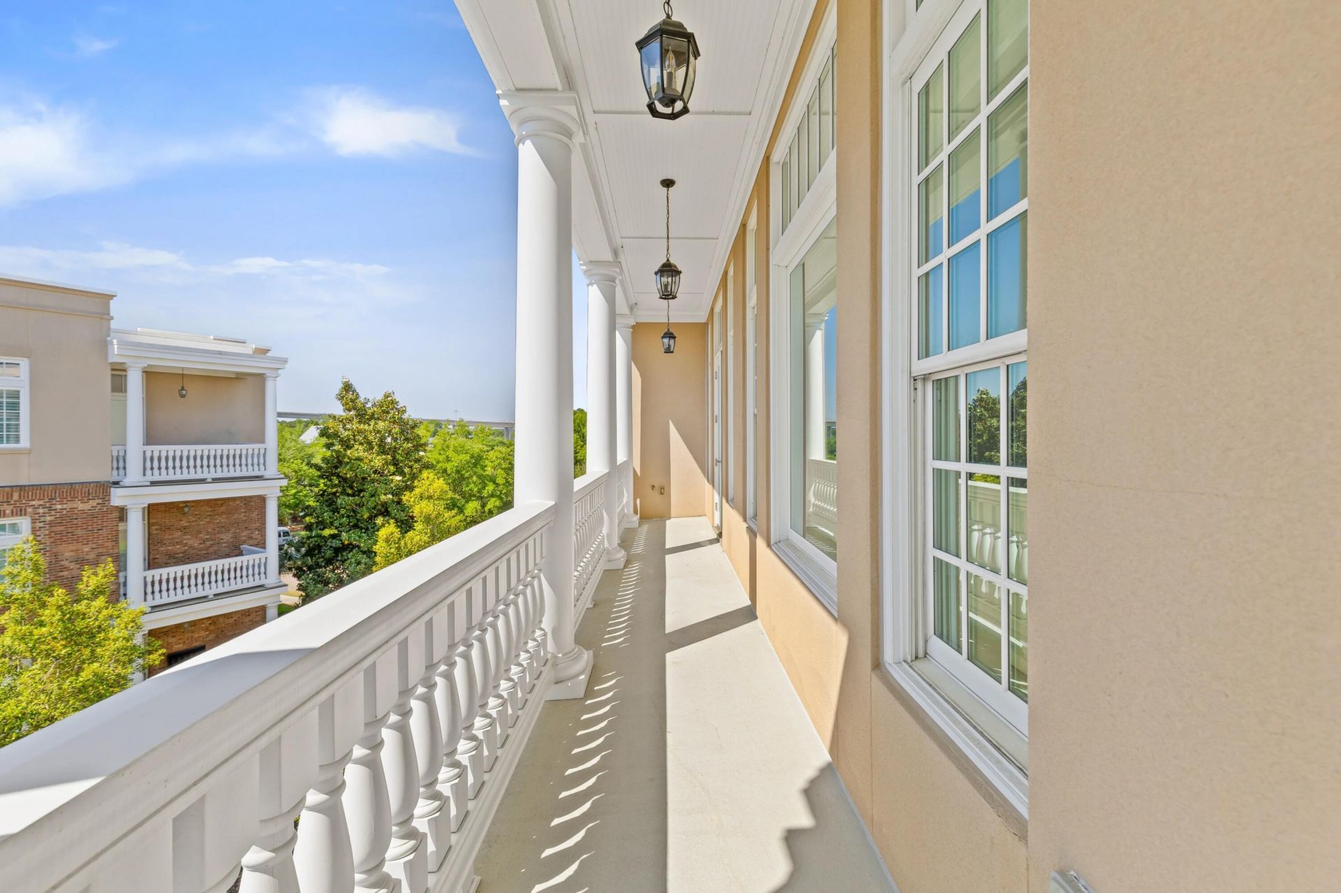 136 Fairbanks Oak Alley Photo 22