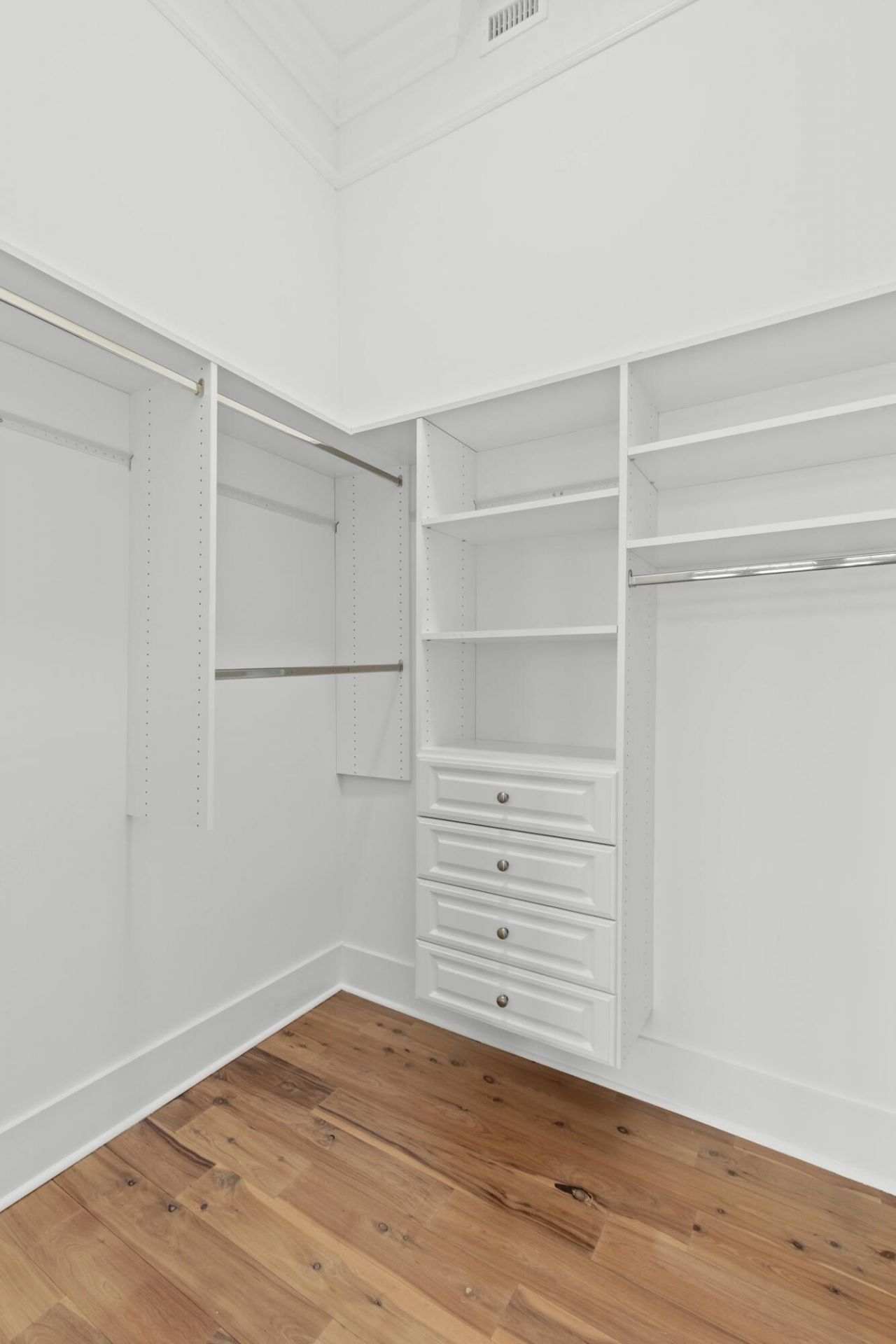 136 Fairbanks Oak Alley Photo 31