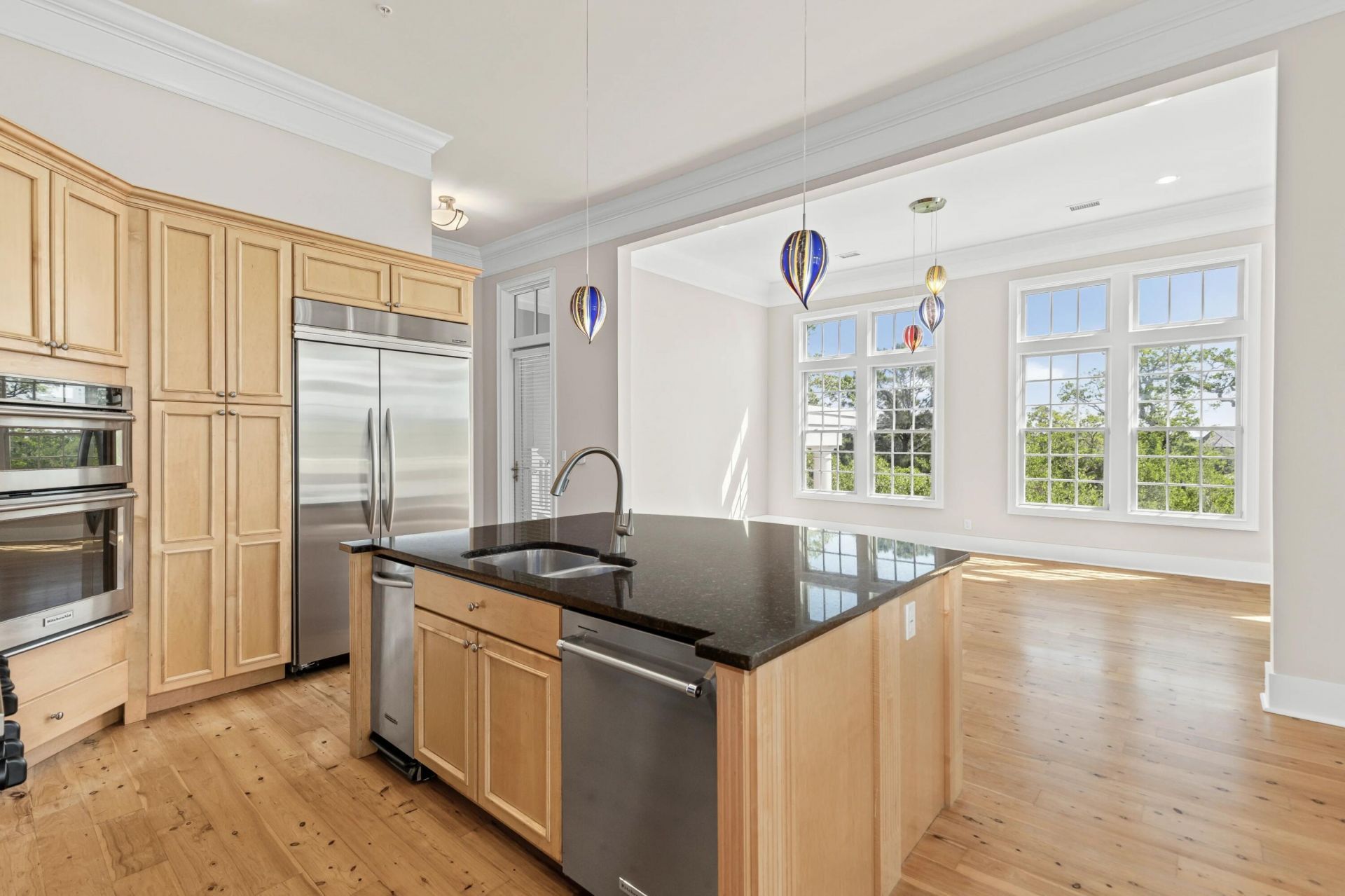 136 Fairbanks Oak Alley Photo 6